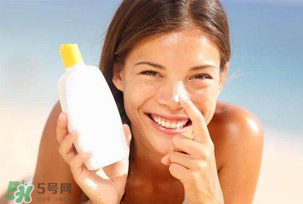 痘痘肌的護(hù)膚品怎么挑？正確挑選祛痘產(chǎn)品