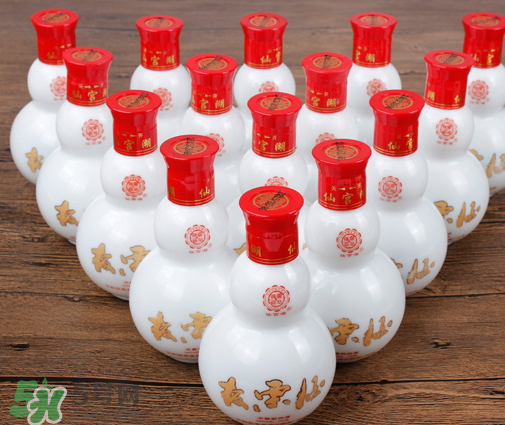 ?板栗酒能存放多久？?板栗泡酒可以放多久？