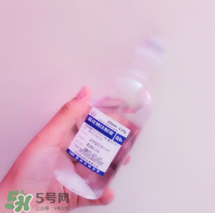 生理鹽水可以洗眼睛嗎？生理鹽水洗眼睛好不好？