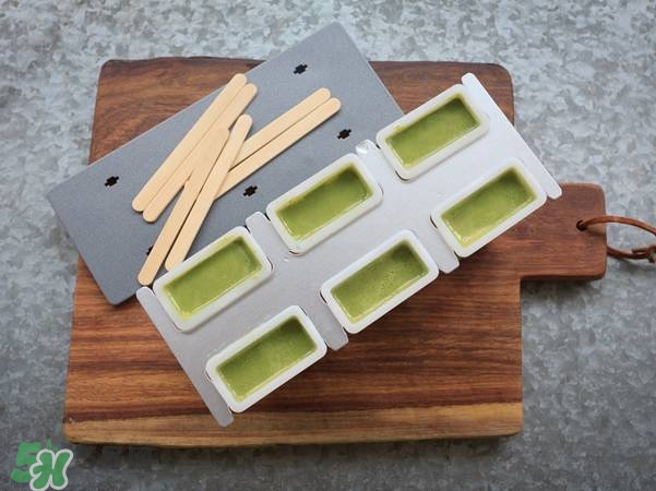 牛油果沙拉怎么做？牛油果沙拉用什么醬？