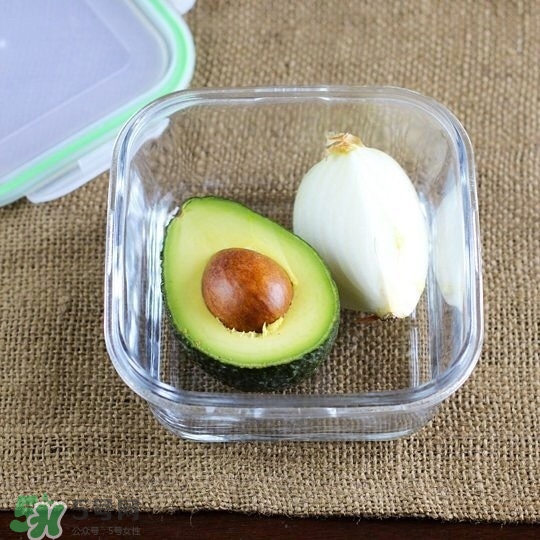 牛油果隔夜了還能吃嗎？牛油果可以冷凍保存嗎？