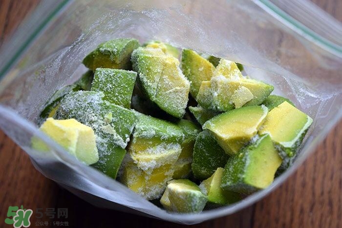 牛油果隔夜了還能吃嗎？牛油果可以冷凍保存嗎？