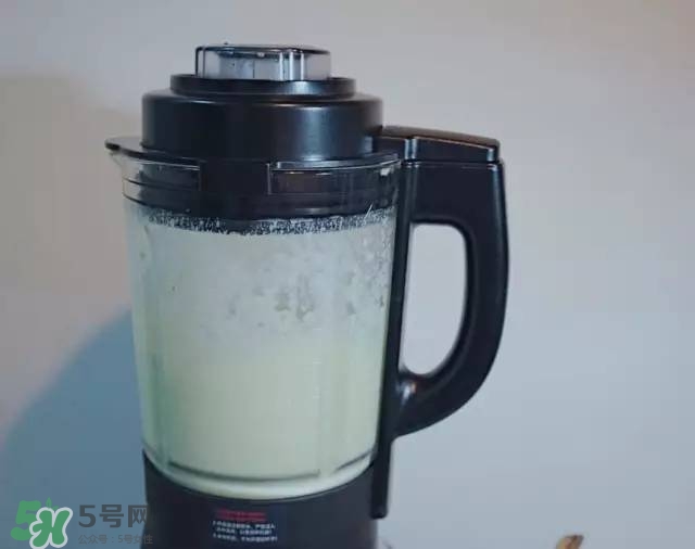 牛油果沙拉怎么做？牛油果沙拉用什么醬？