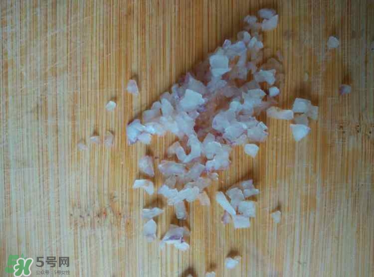 牛油果沙拉怎么做？牛油果沙拉用什么醬？