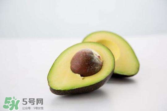 牛油果油寶寶可以吃嗎？牛油果油和核桃油哪個(gè)好？