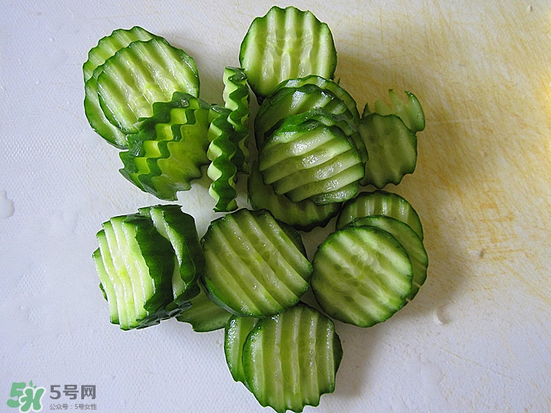 牛油果沙拉怎么做？牛油果沙拉用什么醬？