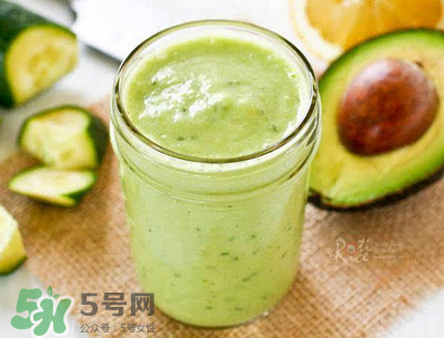 牛油果果汁可以放多久？牛油果果汁隔夜了還能吃嗎？