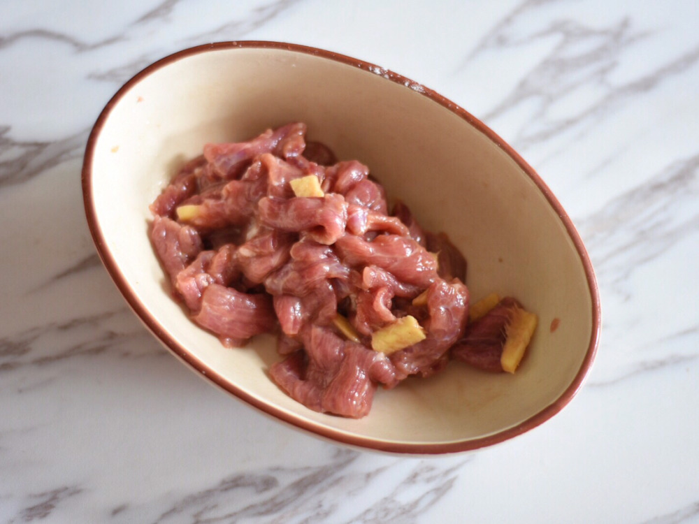 蒜苔可以炒牛肉嗎 蒜苔炒牛肉的做法大全 蒜苔可以炒牛肉嗎 蒜苔炒牛肉的做法大全