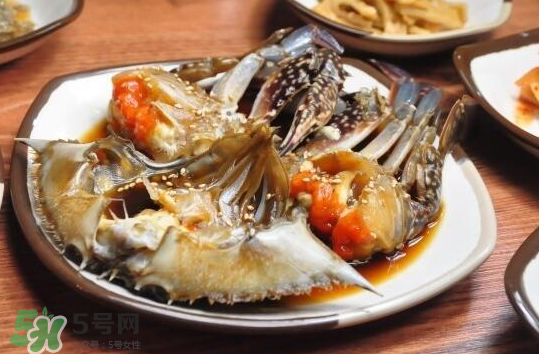 醬蟹是生的嗎？韓國醬螃蟹是生吃嗎？