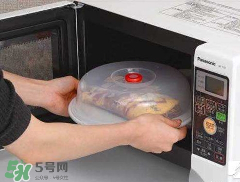 微波爐熱飯菜幾分鐘較好？微波爐輻射有多大
