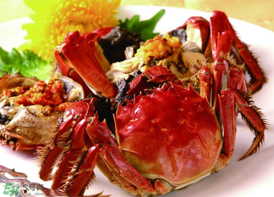 蟹膏是綠色的嗎？蟹膏是黑色的能吃嗎？