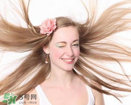 基礎(chǔ)護(hù)發(fā)的步驟是什么？正確護(hù)理頭發(fā)