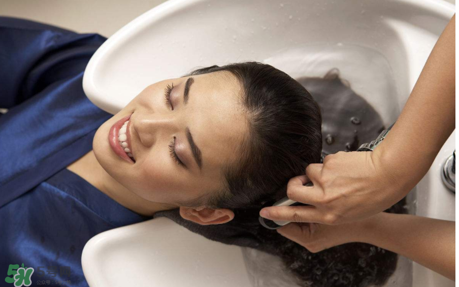 頭發(fā)能不能天天洗？掉頭發(fā)是不是腎虛？