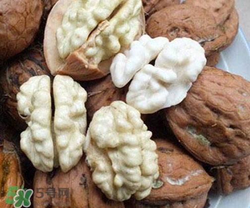 鮮核桃是涼性還是熱性？鮮核桃是發(fā)物嗎？