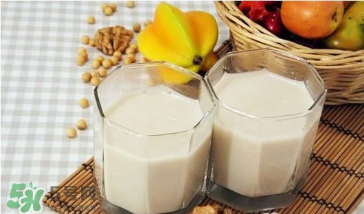 核桃可以和黃豆一起打豆?jié){嗎？核桃和什么一起打豆?jié){好？