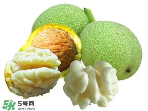 新鮮核桃怎么吃？新鮮核桃怎么給寶寶吃？