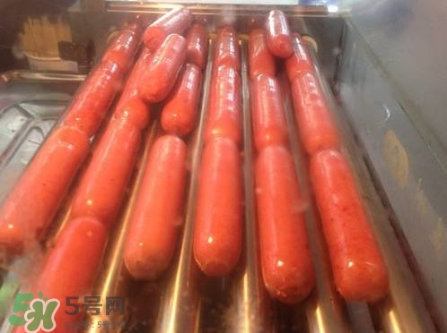 熱狗為什么叫熱狗？網(wǎng)絡(luò)上熱狗是什么意思