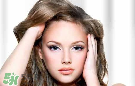 吃核桃對頭發(fā)有什么好處？為什么吃核桃對頭發(fā)生長有好處？