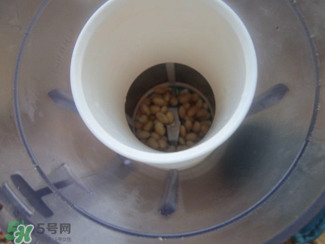 核桃可以和黃豆一起打豆?jié){嗎？核桃和什么一起打豆?jié){好？