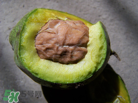 新鮮核桃剝好怎么保存？新鮮核桃剝殼能放多久？