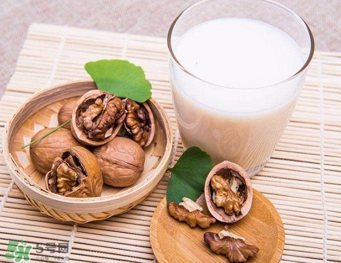 核桃粉寶寶可以吃嗎？寶寶幾個月可以吃？