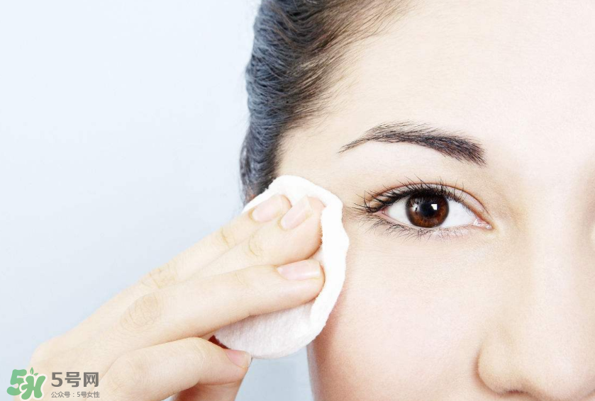 正確卸妝手法你做對(duì)了嗎？錯(cuò)誤卸妝手法須知