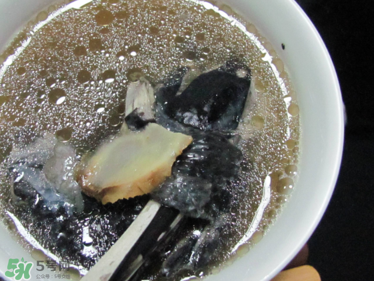 花旗參烏雞湯孕婦可以喝嗎？懷孕可以吃花旗參烏雞湯嗎？