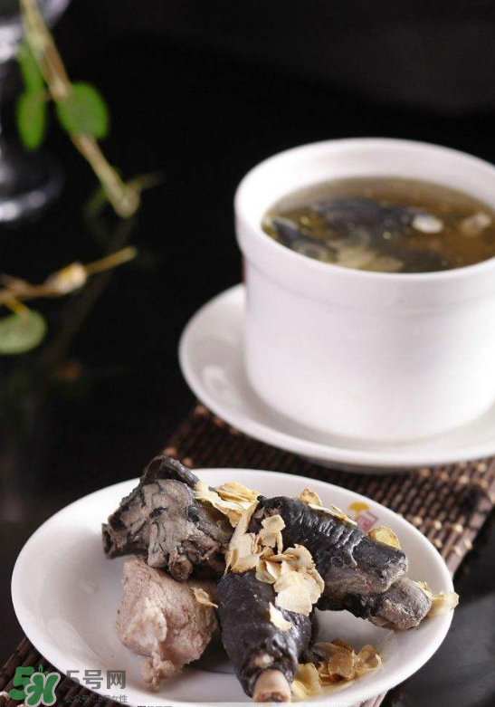 花旗參烏雞湯經(jīng)期可以喝嗎？