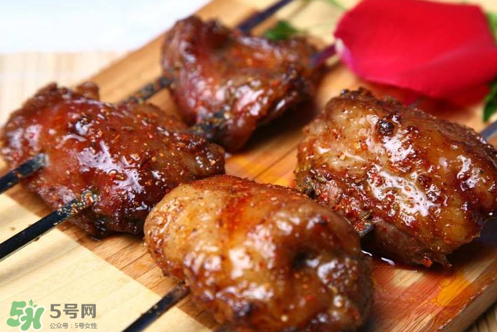 羊腰子是羊蛋嗎？羊腰子是羊腎嗎？