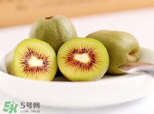 紅心獼猴桃硬的能吃嗎？紅心獼猴桃催熟方法