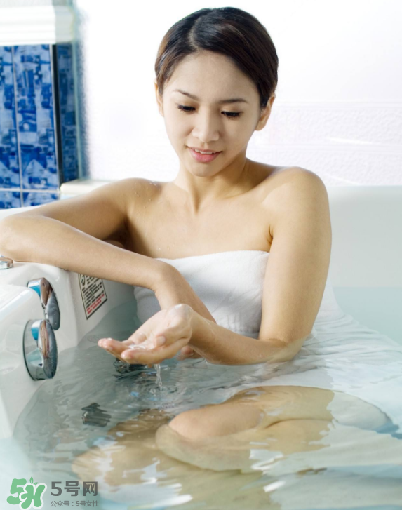 乳腺炎是熱敷還是冷敷？乳腺炎應(yīng)該熱敷還是冷敷？