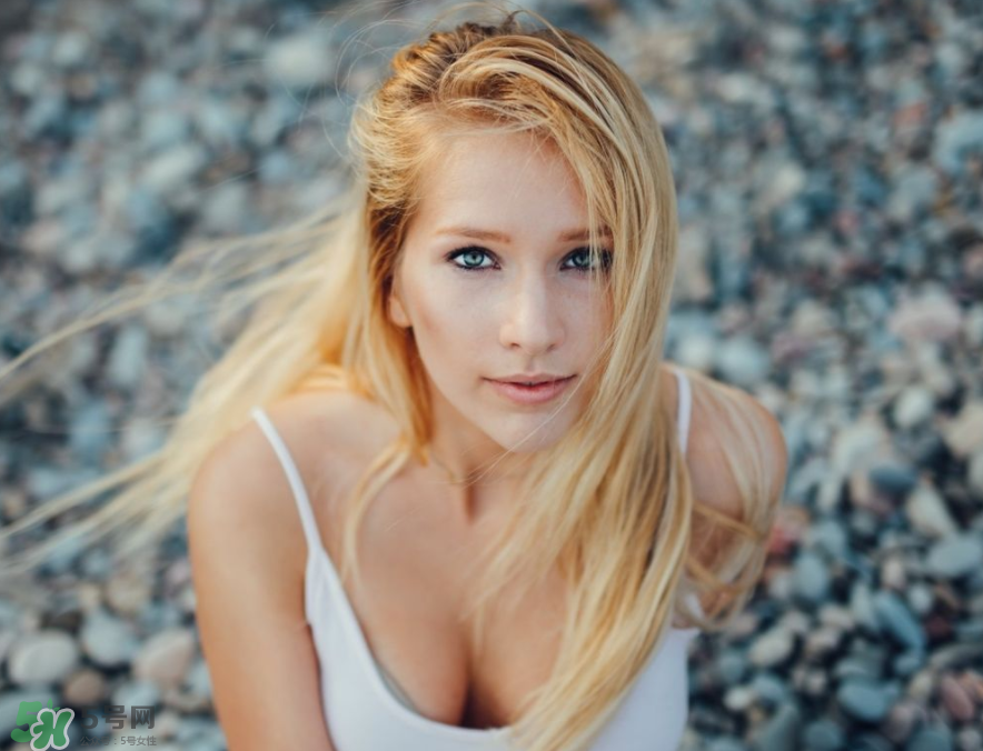 乳腺炎是熱敷還是冷敷？乳腺炎應(yīng)該熱敷還是冷敷？