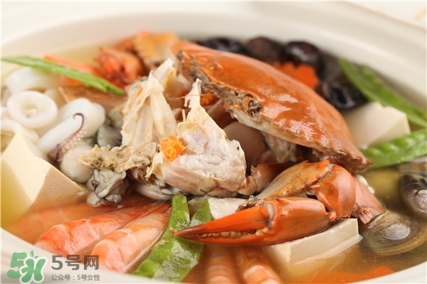 螃蟹洗好能放冰箱嗎 螃蟹殺了放冰箱可以嗎 螃蟹洗好能放冰箱嗎 螃蟹殺了放冰箱可以嗎