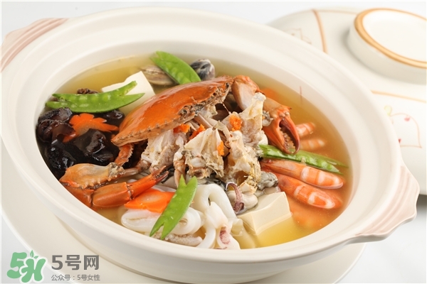 螃蟹洗好能放冰箱嗎 螃蟹殺了放冰箱可以嗎 螃蟹洗好能放冰箱嗎 螃蟹殺了放冰箱可以嗎