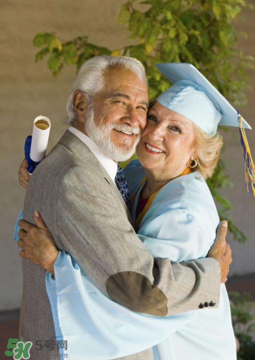 腦血栓能喝牛奶嗎？腦血栓能吃三七粉嗎？