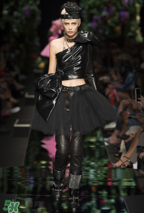 moschino2018春夏系列服裝怎么樣_好看嗎？