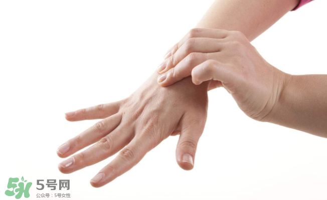 風(fēng)濕是怎么引起的？風(fēng)濕是怎樣形成的？