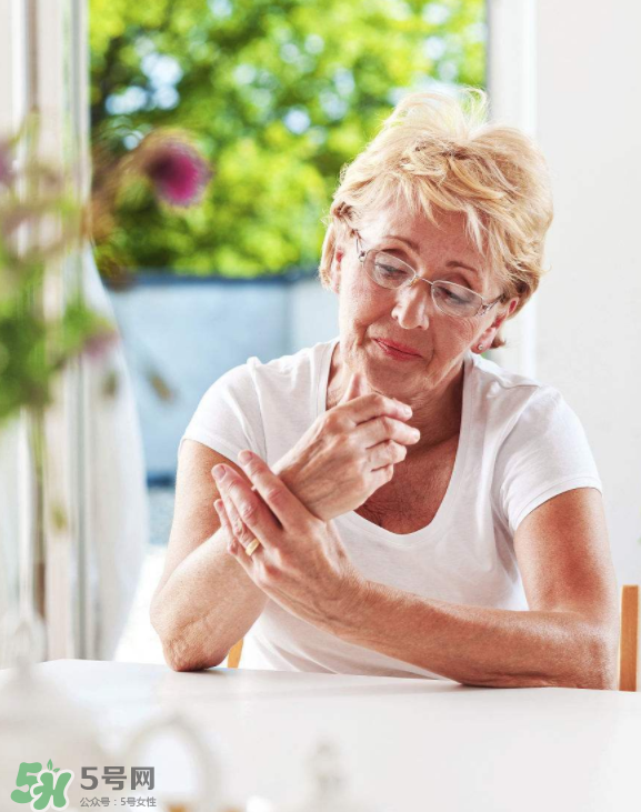 風濕要怎么調理？風濕要吃什么食物調養(yǎng)？