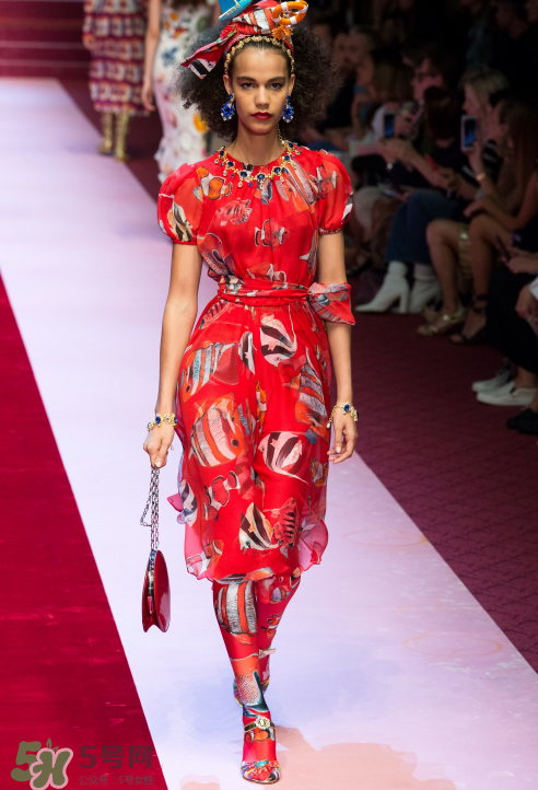 dolce gabbana2018春夏系列服裝怎么樣_好看嗎？