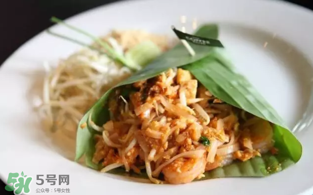 花生發(fā)芽后營(yíng)養(yǎng)如何？花生殼煮水喝有什么用？