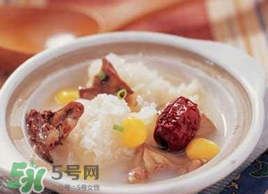 什么食物潤(rùn)肺止咳？潤(rùn)肺止咳湯的做法大全 