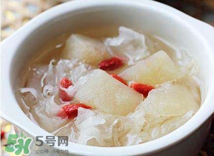 什么食物潤(rùn)肺止咳？潤(rùn)肺止咳湯的做法大全 