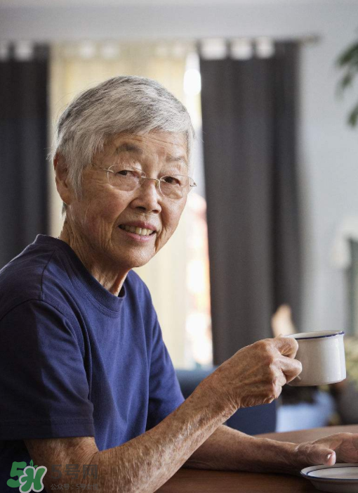 骨刺會(huì)自己消失嗎？骨刺會(huì)不會(huì)越長(zhǎng)越大？