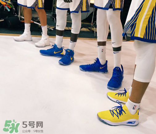 under armour curry 4 low warriors什么時(shí)候發(fā)售？