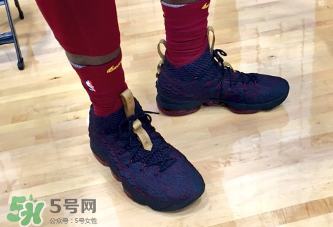 nike lebron 15 cavs實(shí)物什么樣？