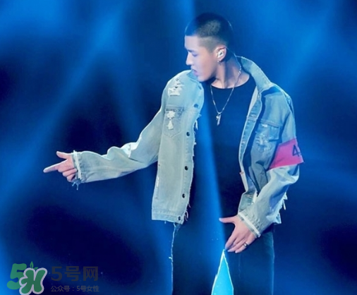 424袖標(biāo)有單賣的嗎？424袖標(biāo)單獨買多少錢？