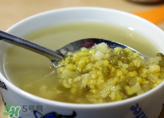 干咳嗽吃什么好的快？小孩外寒咳嗽的癥狀表現(xiàn)