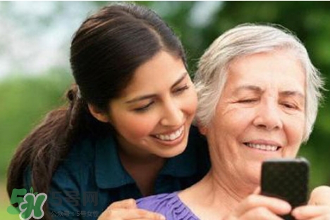 中秋節(jié)送什么禮給親戚？中秋節(jié)除了送月餅還能送什么？