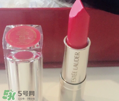 雅詩蘭黛戀愛唇膏怎么打開？雅詩蘭黛戀愛唇膏怎么用