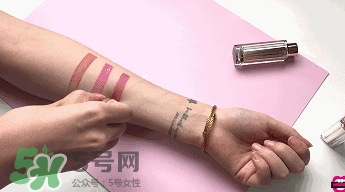 雅詩(shī)蘭黛戀愛唇膏250試色 雅詩(shī)蘭黛戀愛唇膏250多少錢